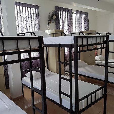 Villa 107 Канди Екстериор снимка